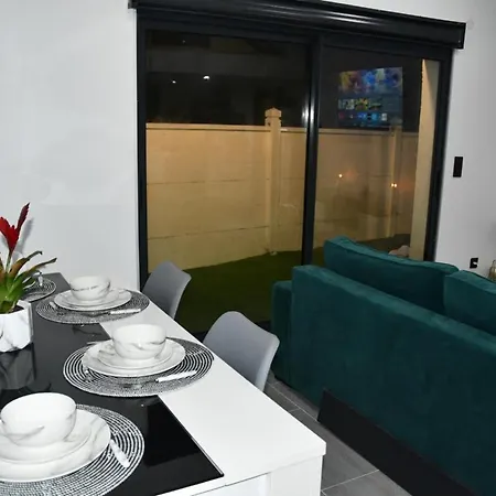 Eden House Дом отдыха Сен-Пьер-Каниве