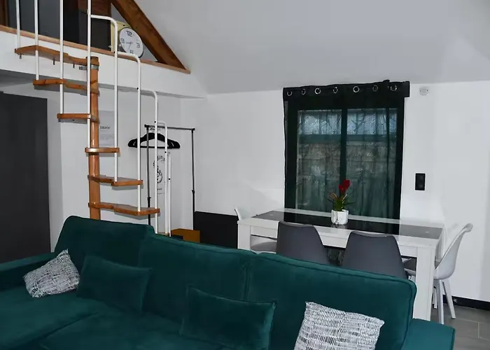 Nyaraló Eden House *