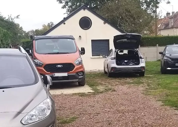 Eden House * Saint-Pierre-Canivet